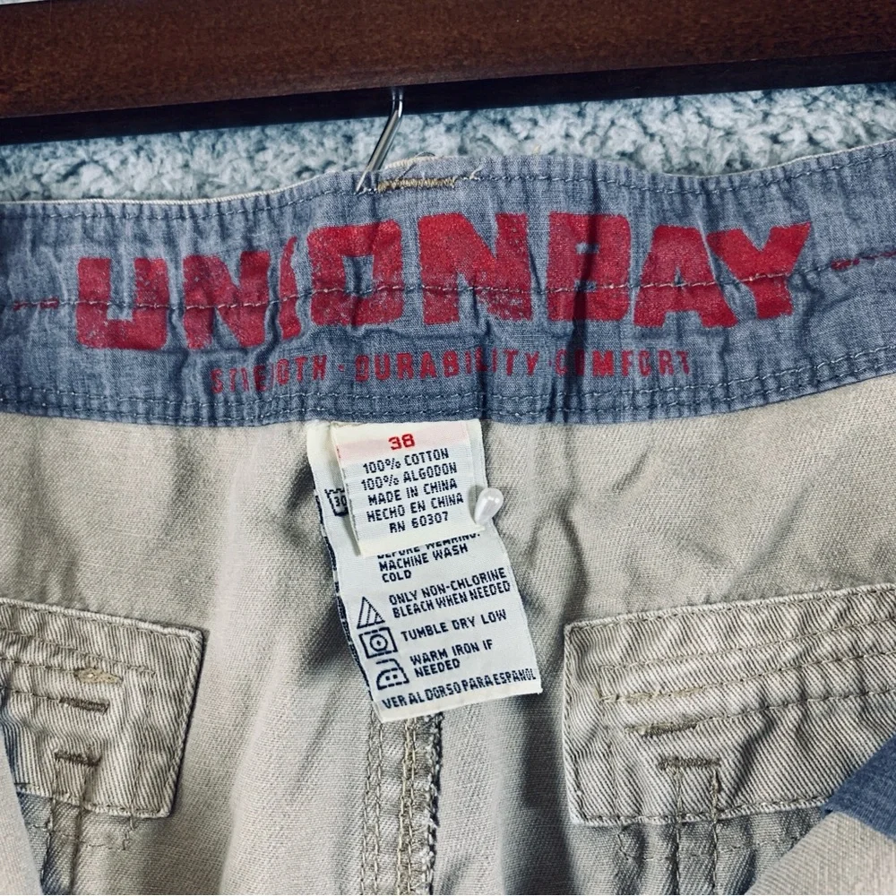 Unionbay Cargo Shorts Men's 8 Pockets‎ 100% Cotton Khaki Size 38 Inseam 10.5